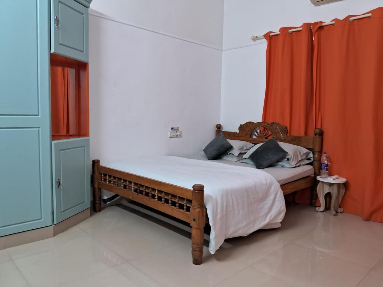 Orange Valley Homestay Thiruvananthapuram Exterior photo